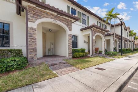 9314 W 33rd Ln 9314, Hialeah, Florida 33018, USA