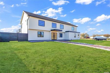 110 Schooner Lane, Babylon, ニューヨーク 11726, アメリカ合衆国