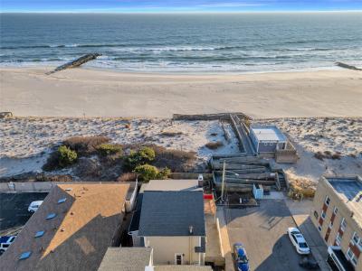 981 Oceanfront, Long Beach, Нью-Йорк 11561, Соединенные Штаты