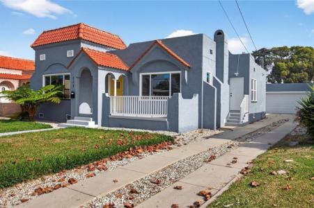 S Burris Avenue, Compton, كاليفورنيا 90221, الولايات المتحدة