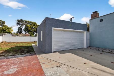 S Burris Avenue, Compton, كاليفورنيا 90221, الولايات المتحدة