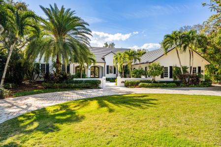 220 Shores Drive, Vero Beach, Florida 32963