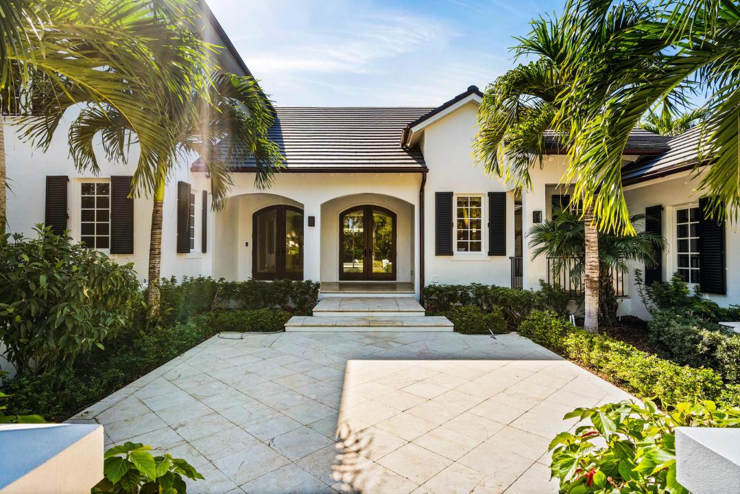 220 Shores Drive, Vero Beach, Florida 32963