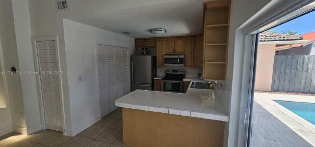 14661 SW 50th St, Miami, Florida 33175, USA