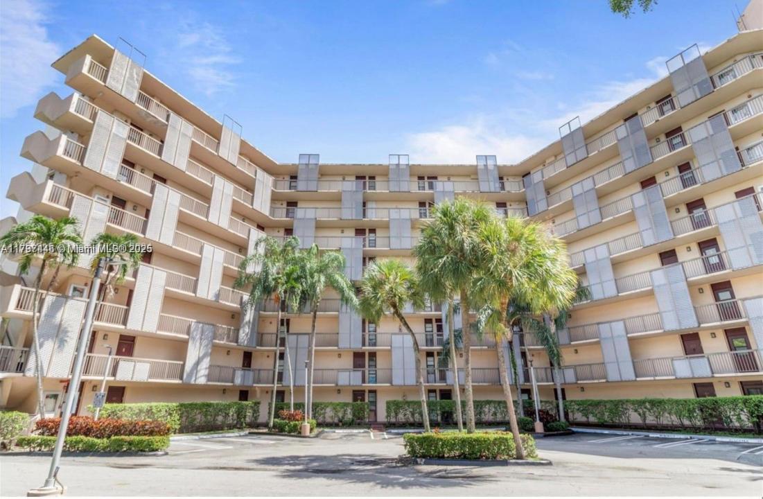 3301 N Country Club Dr 110, Aventura, Florida 33180, Amerika Birleşik Devletleri