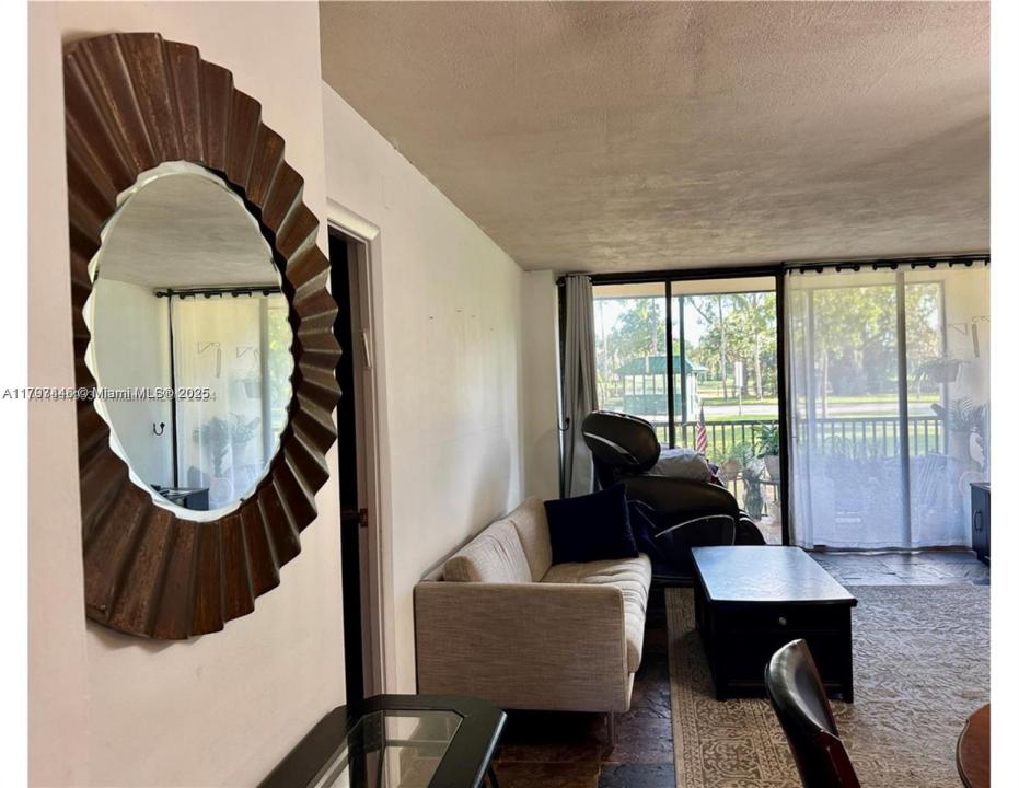 3301 N Country Club Dr 110, Aventura, Florida 33180, Amerika Birleşik Devletleri
