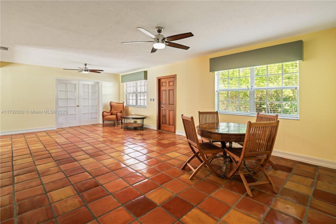 310 Woodcrest Rd, Key Biscayne, Floride 33149, États-Unis