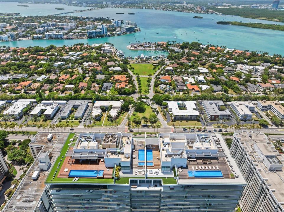 10201 Collins Ave 303, Bal Harbour, פלורידה 33154, ארצות הברית של אמריקה 