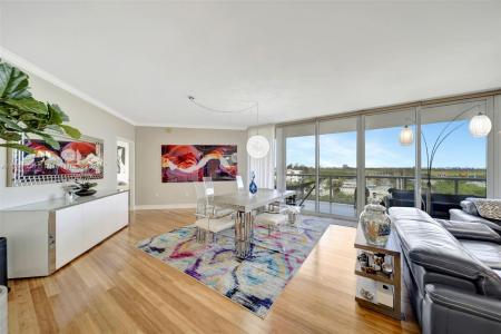 6051 N Ocean Dr 603, Hollywood, Florida 33019, USA