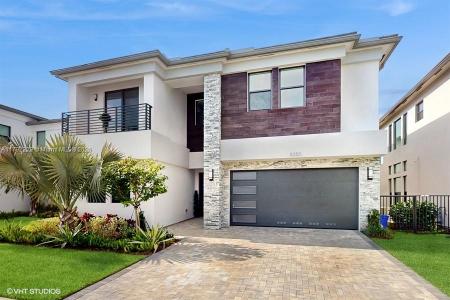8350 Royal County Down Rd, Boca Raton, Florida 33434, USA