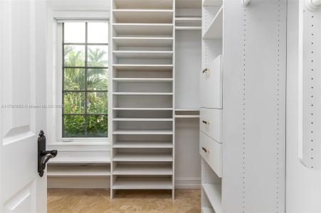 1309 Middle River Dr, Fort Lauderdale, Florida 33304, USA