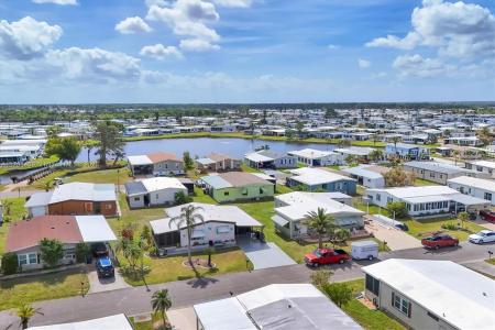 215 Schooner Street, North Port, Florida 34287, USA