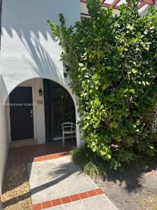 425 GRAPETREE DR 209, Key Biscayne, Florida 33149, USA