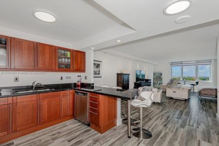 2301 Collins Ave 1532, Miami Beach, Florida 33139, USA