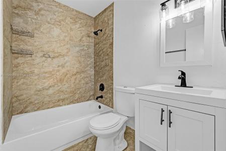 6215 W 24th Ave 203-7, Hialeah, Florida 33016, USA