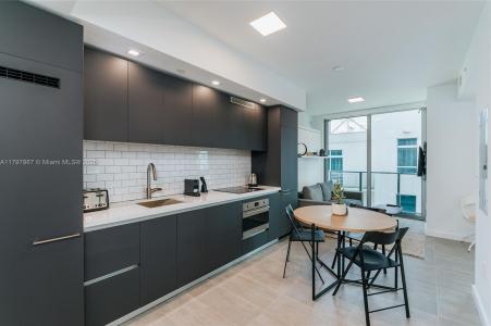 227 NE 2nd St 2508, Miami, Florida 33132, USA