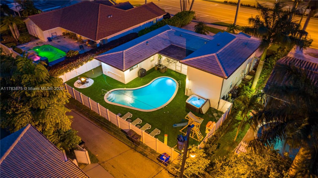 1241 Hollywood Blvd, Hollywood, Florida 33019, HOA KỲ