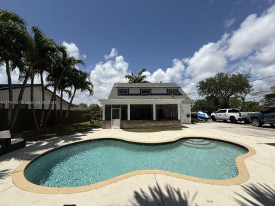 18211 SW 95th Ct, Palmetto Bay, Florida 33157, USA