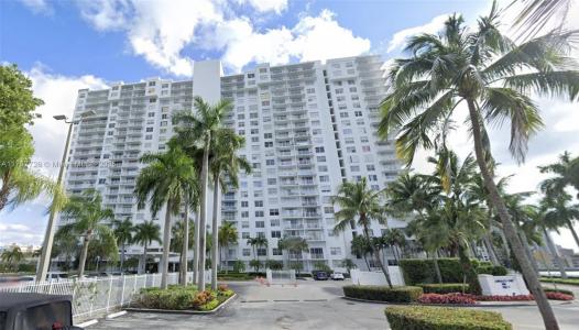 2851 NE 183rd St 501E, Aventura, Florida 33160, USA