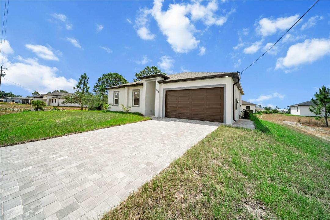 740 NEWHALL ST E, Lehigh Acres, フロリダ 33974, アメリカ合衆国