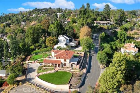 Foothill Boulevard, Santa Ana, California 92705, Estados Unidos