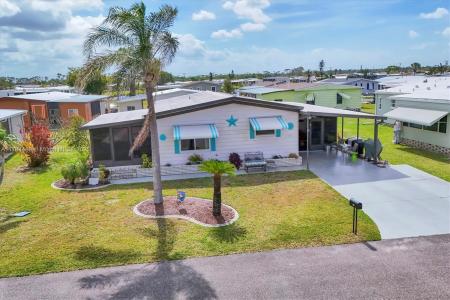 215 Schooner Street, North Port, Florida 34287, USA