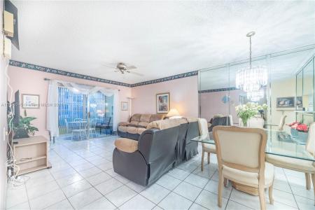 4701 NW 34th St 401, Lauderdale Lakes, Florida 33319, USA