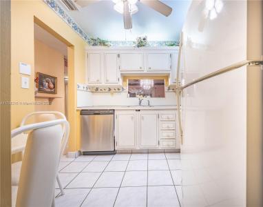 4701 NW 34th St 401, Lauderdale Lakes, Florida 33319, USA
