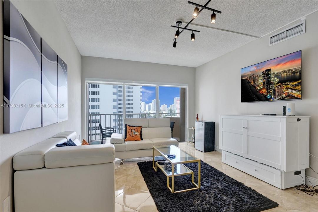 1980 S Ocean Dr 7J, Hallandale Beach, Florida 33009