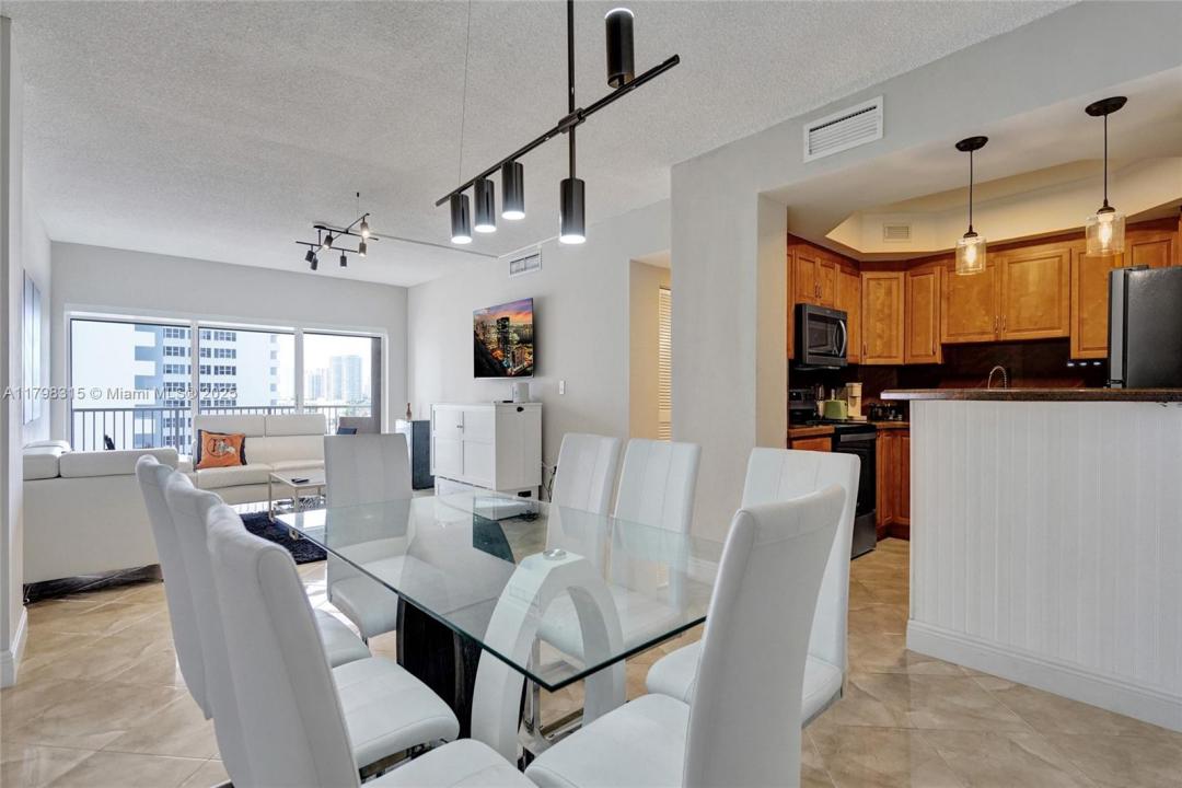 1980 S Ocean Dr 7J, Hallandale Beach, Florida 33009