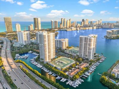 3530 Mystic Pointe Dr LPH10, Aventura, Florida 33180, USA