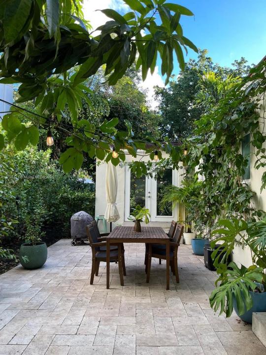 409 Daroco Ave, Coral Gables, Florida 33146, USA
