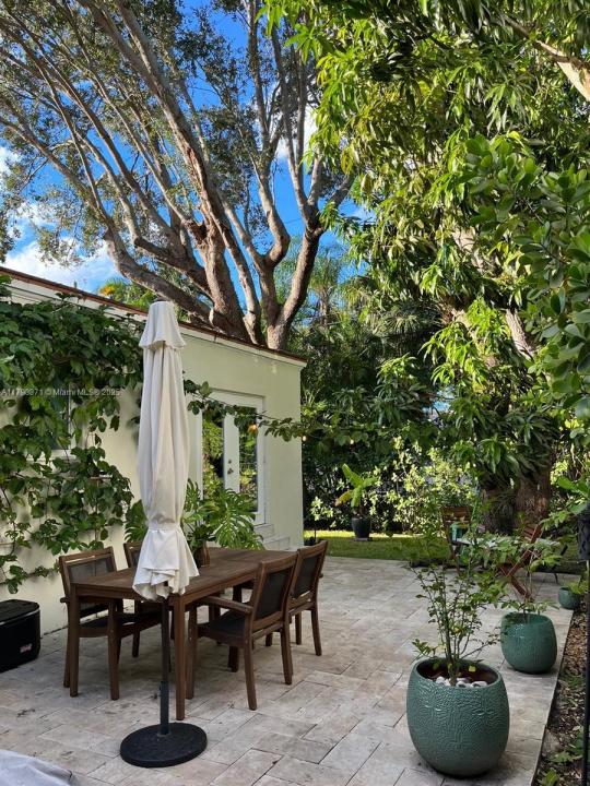 409 Daroco Ave, Coral Gables, Florida 33146, USA