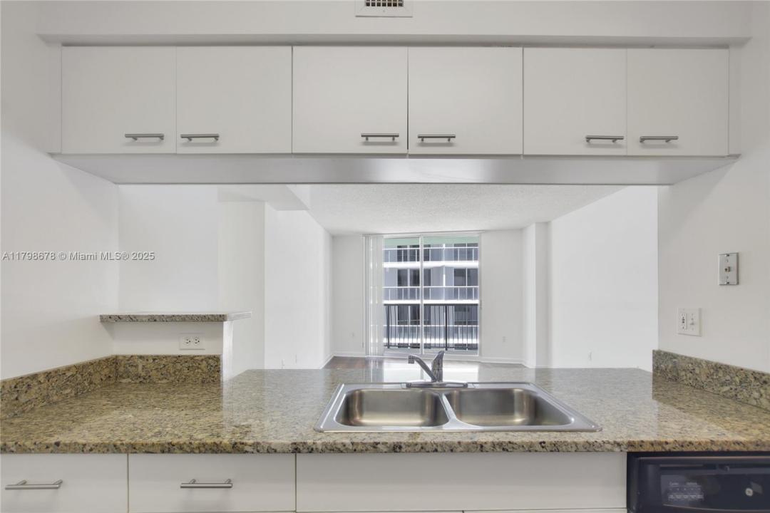 1756 N Bayshore Dr 38G, Miami, Florida 33132, Amerika Birleşik Devletleri