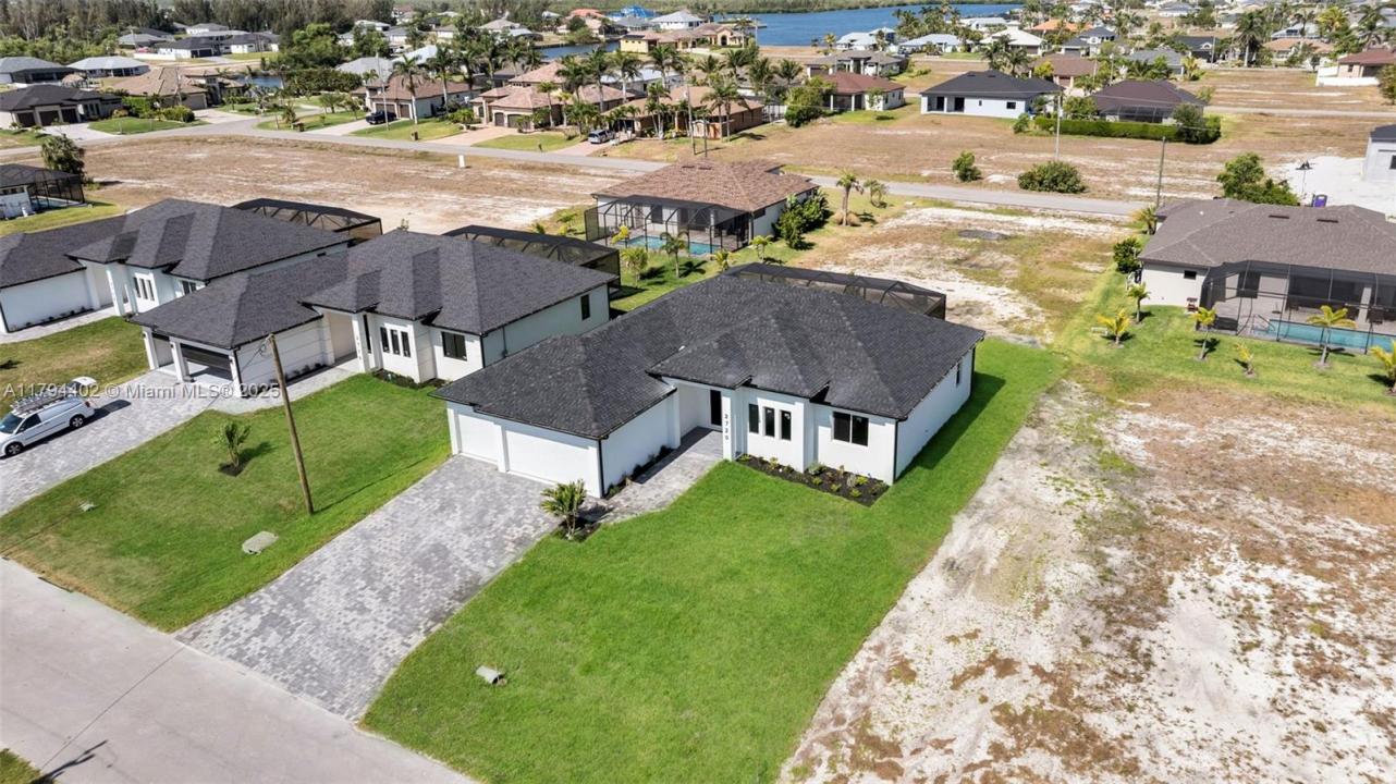 1212 NW 35TH PL, Cape Coral, 佛罗里达州 33993, 美国