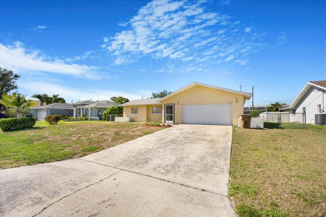 915 SE 20th ST, Cape Coral, Florida 33990