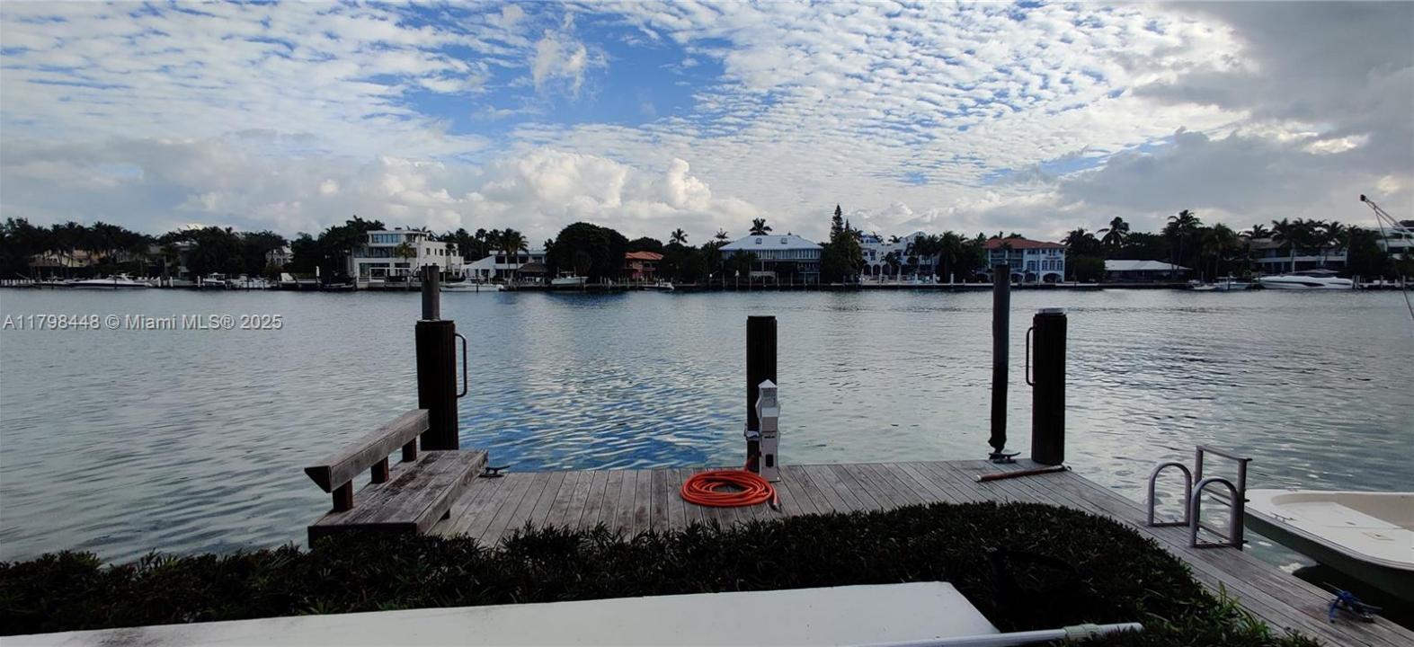 621 N Mashta Dr, Key Biscayne, فلوريدا 33149, الولايات المتحدة