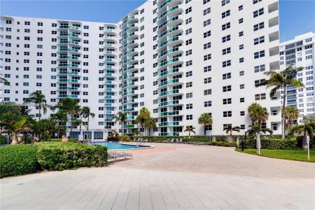 3001 S Ocean Dr 443, Hollywood, Florida 33019, USA
