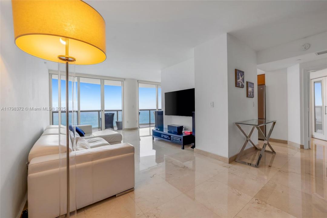 6365 Collins Ave 3202, Miami Beach, Floride 33141, États-Unis