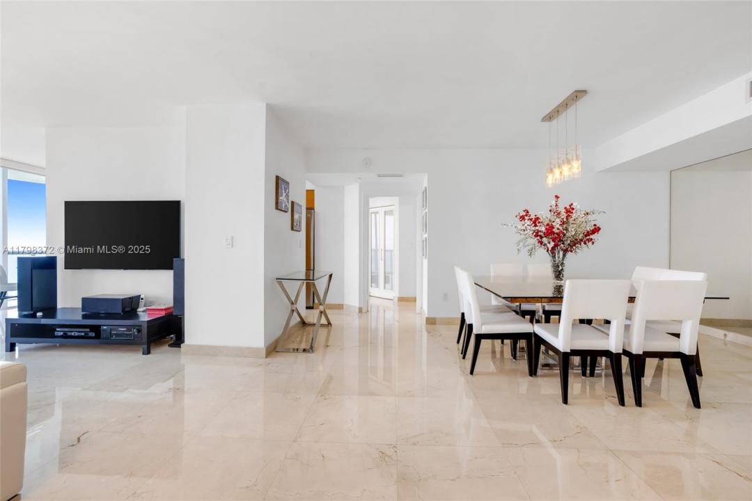 6365 Collins Ave 3202, Miami Beach, Floride 33141, États-Unis