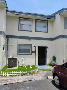 7904 SW 8th St, North Lauderdale, Florida 33068, USA