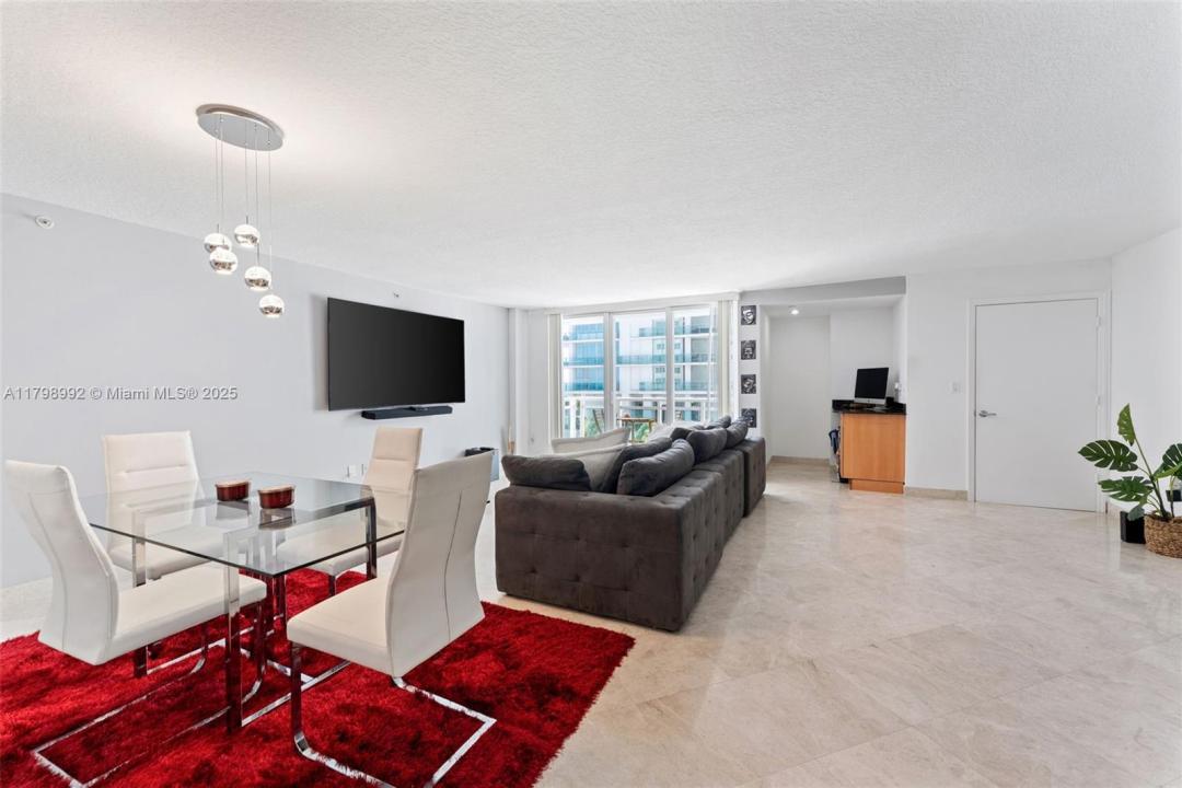 6917 Collins Ave 607, Miami Beach, Florida 33141