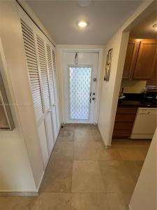 9420 Sunrise Lakes Blvd 106, Sunrise, Florida 33322, USA