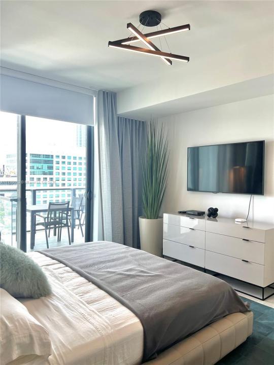 88 SW 7th St 1908, Miami, Florida 33130, Estados Unidos