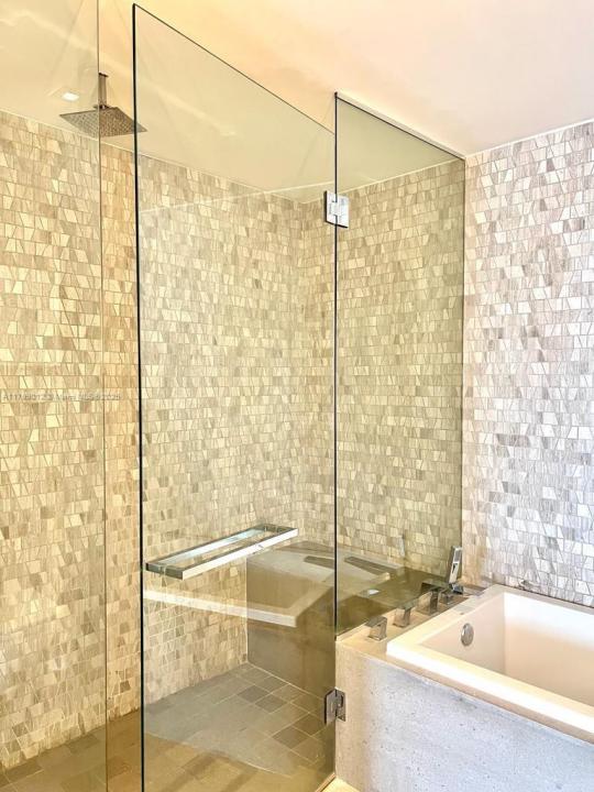 88 SW 7th St 1908, Miami, Florida 33130, Estados Unidos