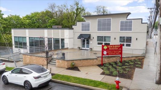 391 Jericho Turnpike W, Huntington, ニューヨーク 11753, アメリカ合衆国