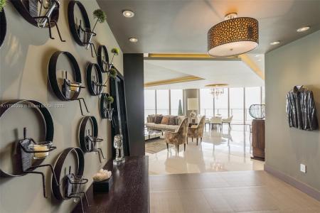9703 Collins Ave 2100, Bal Harbour, Floride 33154, États-Unis