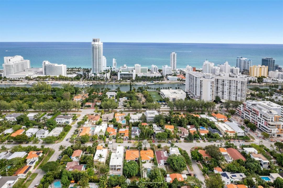 4316 Sheridan Ave, Miami Beach, Florida 33140, USA