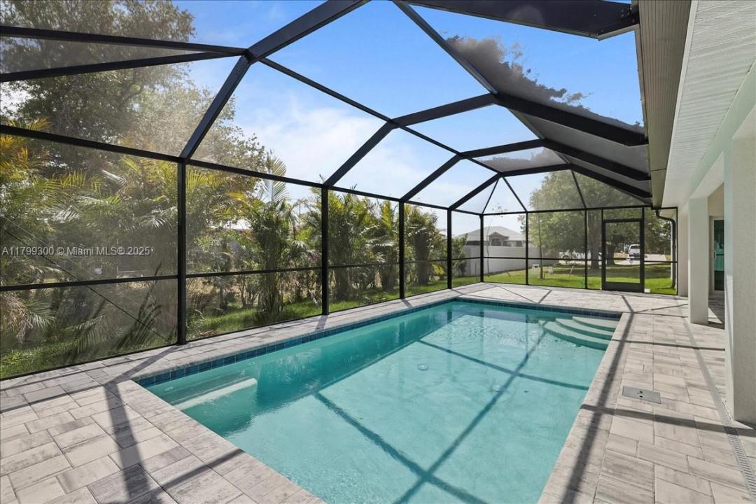 2423 NW 20th PL, Cape Coral, Florida 33993