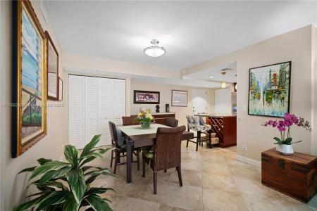 2301 S Ocean Dr 907, Hollywood, Florida 33019, USA